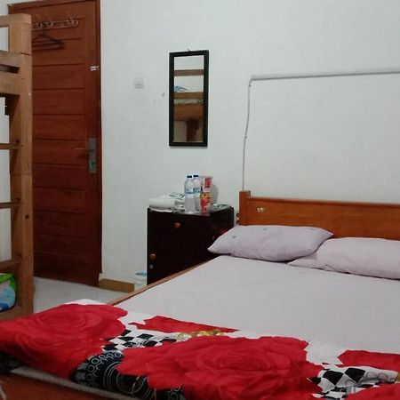 Jiddan Syariah Redpartner Hotel Lembang Exterior photo