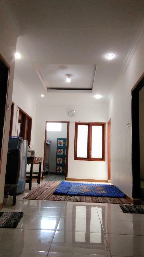 Jiddan Syariah Redpartner Hotel Lembang Exterior photo