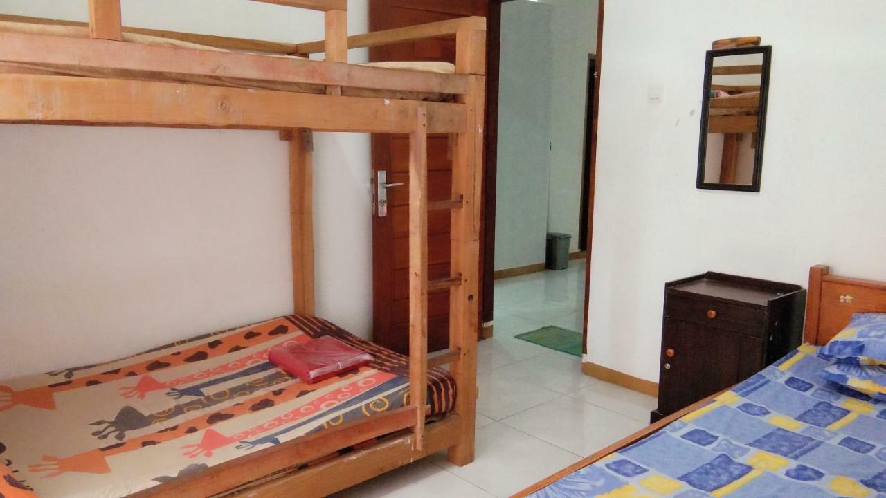 Jiddan Syariah Redpartner Hotel Lembang Exterior photo